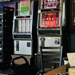 Blue Spruce Saloon & Grill - Pull Tabs