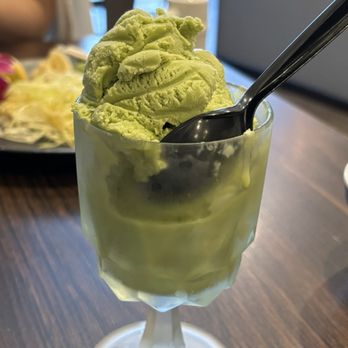 Sumo Roll - Sushi Bars Near Me - Berkeley, California