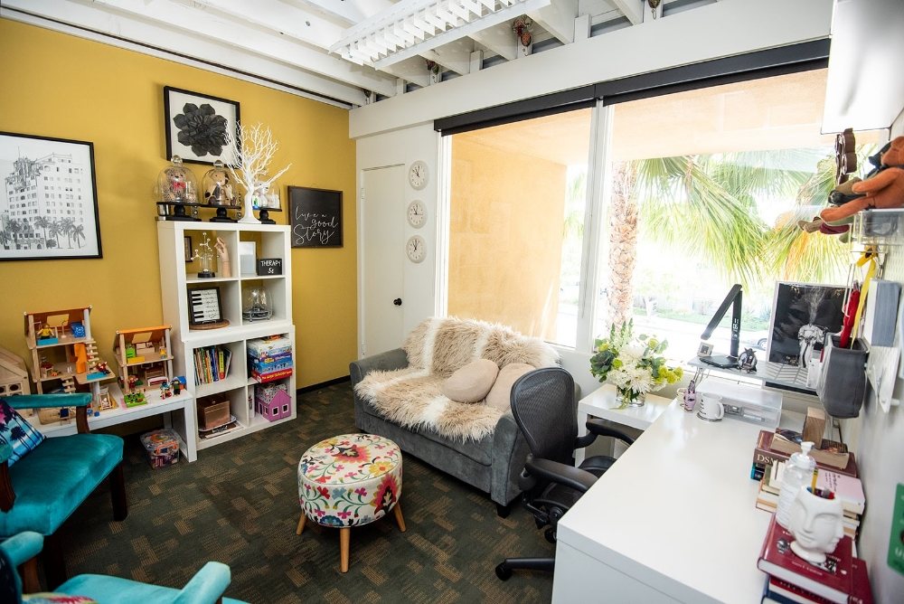 Ana Arguello, LMFT - grief counselor in Long Beach, CA