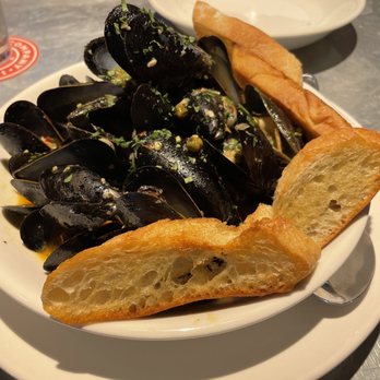 Smack Shack - Mussels with griddled bread. The sauce...OMG! - Seafood Near Me - Minneapolis, Minnesota Smack Shack - Mussels with griddled bread. The sauce...OMG! - Seafood Near Me - Minneapolis, Minnesota