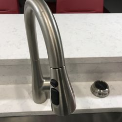 Great reverse Osmosis System without putting a hole in your quartz.  Great a service.