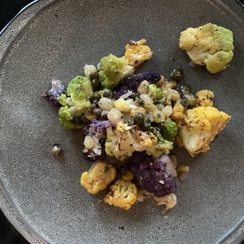 Willow at Mirbeau - Tri-color cauliflower side dish with capers & golden raisins - American Near Me - Rhinebeck, New York Willow at Mirbeau - Tri-color cauliflower side dish with capers & golden raisins - American Near Me - Rhinebeck, New York