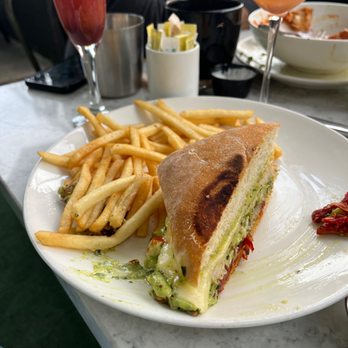 H Cafe - Breakfast & Brunch Near Me - Los Angeles, California H Cafe - Breakfast & Brunch Near Me - Los Angeles, California