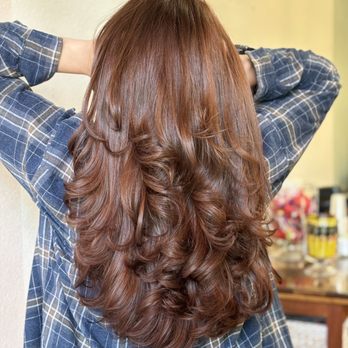 Ava Salon - Stylist Madison - Hair Salons Near Me - Long Beach, California Ava Salon - Stylist Madison - Hair Salons Near Me - Long Beach, California