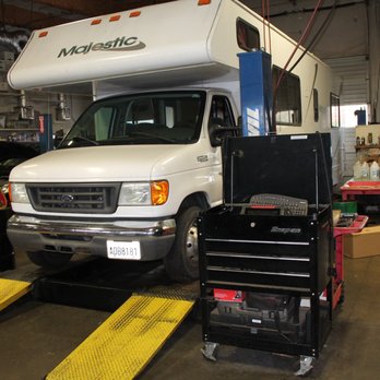 Rainier Automotive - Auto Repair Near Me - Maple Valley, Washington