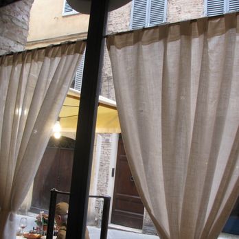 Il Vinaio - window! - Sandwiches Near Me - Siena, SI