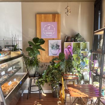 Annie's Sweet Oven - Coffee & Tea Near Me - Sylmar, California
