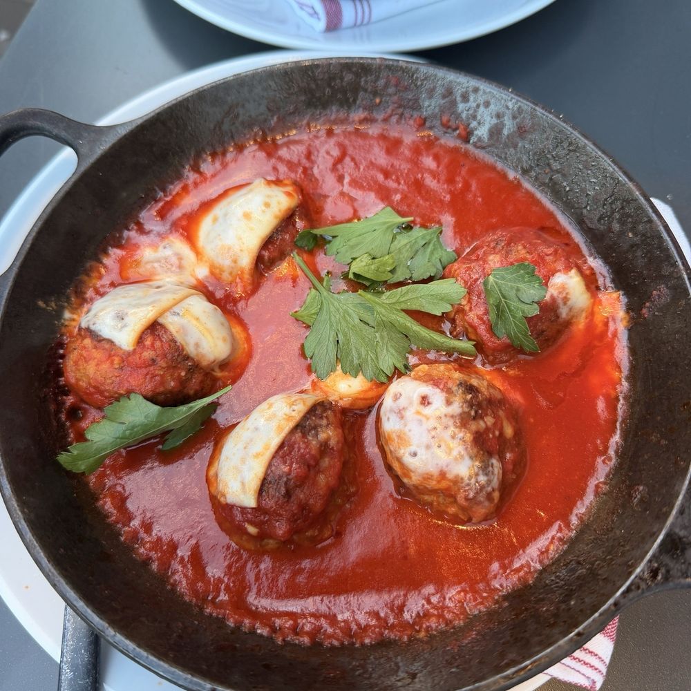 Si Cara - Meatballs Al Forno - Pizza Near Me - Cambridge, Massachusetts Si Cara - Meatballs Al Forno - Pizza Near Me - Cambridge, Massachusetts