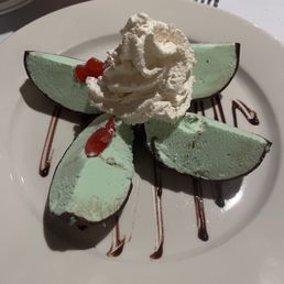 Pistachio Tartufo
