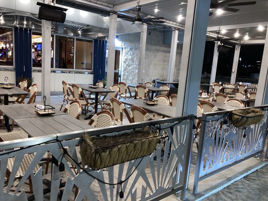 Silver Diner by null