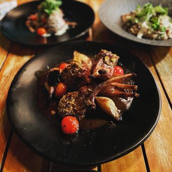 Harry's - Lamb Rack - Cocktail Bars Near Me - Acapulco, GRO