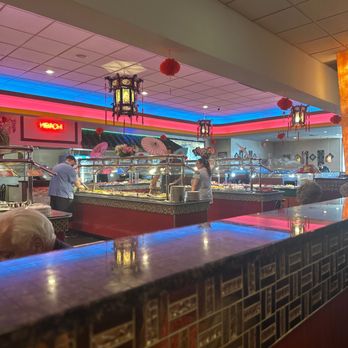 Royal Buffet - the interior of a restaurant - Chinese Near Me - Willimantic, Connecticut