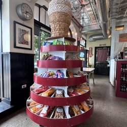 Lickity Split Frozen Custard & Sweets
