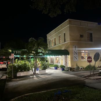 The Inn On Third - The Inn on Third - exterior at night - Hotels Near Me - St. Petersburg, Florida
