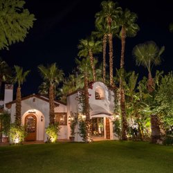 Casa de Monte Vista - Night View of the Estate.