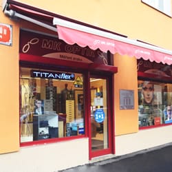 MK Optik - Taková zapadlá ulička naproti květinářství ale parkování je skvělé!