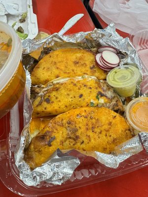 La Carreta Tacos y Tortas by null