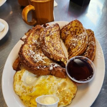 Rudford's Restaurant - French Toast breakfast - Diners Near Me - San Diego, California Rudford's Restaurant - French Toast breakfast - Diners Near Me - San Diego, California