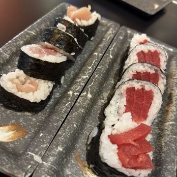 ITs SUSHI Henderson - Yellowtail roll & tuna roll - Sushi Bars Near Me - Henderson, Nevada ITs SUSHI Henderson - Yellowtail roll & tuna roll - Sushi Bars Near Me - Henderson, Nevada
