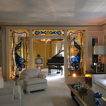 Graceland - Living room - Museums Near Me - Memphis, Tennessee