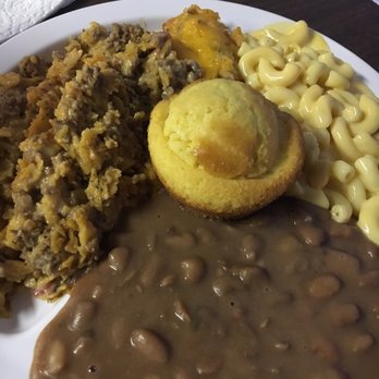 Golden Lady Restaurant - Mexican casserole, Mac n cheese, cornbread and pinto beans. So yummy. - Soul Food Near Me - Texarkana, Arkansas Golden Lady Restaurant - Mexican casserole, Mac n cheese, cornbread and pinto beans. So yummy. - Soul Food Near Me - Texarkana, Arkansas