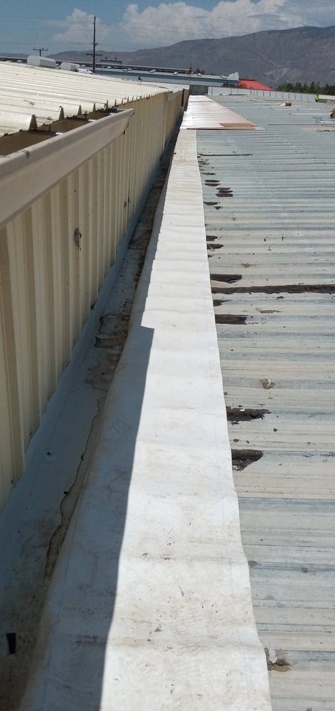 Slide of Berumen Roofing