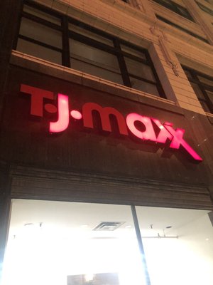 TJ MAXX - Updated July 2025 - 17 Photos & 46 Reviews - 50 N Illinois St