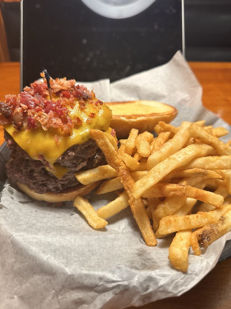 Food from Jersey's Bar & Grill