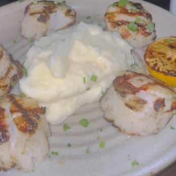 Arnette's Chop Shop - Seared scallops with mashed potatoes - Steakhouses Near Me - Brookhaven, Georgia