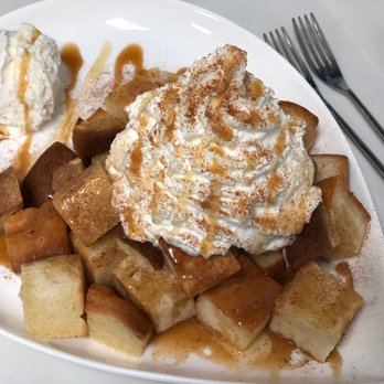 Cafe Moment - Honey Butter Bread! so gooooood - Desserts Near Me - Chantilly, Virginia