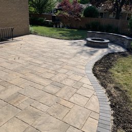 Backpatio refinished by Pavestone