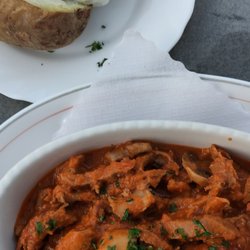 El Greco Griechisches Spezialitäten Restaurant - Gyros mit Pilzen in Metaxasauce