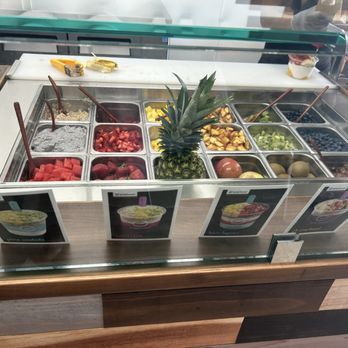 Everbowl - Fresh topping choices - Acai Bowls Near Me - Town and Country, Missouri Everbowl - Fresh topping choices - Acai Bowls Near Me - Town and Country, Missouri