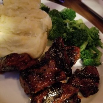 Moreno's Cuba - beef tips are so juicy & yumms - Cocktail Bars Near Me - Miami Beach, Florida