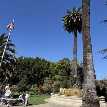 Plaza Vina Del Mar - Ben he's and Palm trees - Parks Near Me - Sausalito, California Plaza Vina Del Mar - Ben he's and Palm trees - Parks Near Me - Sausalito, California