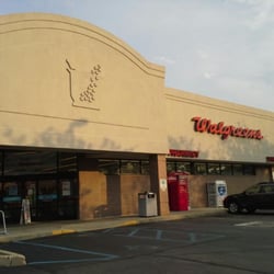 Walgreens - This is the front of the store, eh?