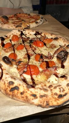 Strapoli Pizzeria by null