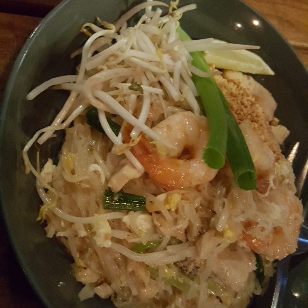Lots Of Eats - traditional pad thai shrimp and chicken - Thai Near Me - North Andover, Massachusetts Lots Of Eats - traditional pad thai shrimp and chicken - Thai Near Me - North Andover, Massachusetts