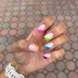 LV nails is the best!!!! The staff is so amazing and they always do such an incredible job on my nails. I highly recommend!