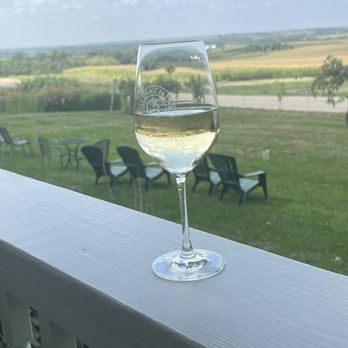 Galena Cellars Vineyard & Winery - Wineries Near Me - Galena, Illinois