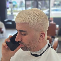Barberian Barbershop - French Crop + texturing top