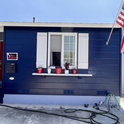 Aloha Handyman - I had Justin hang a new flagpole/flag, add signs and hang shutters. So efficient and patient with changes!