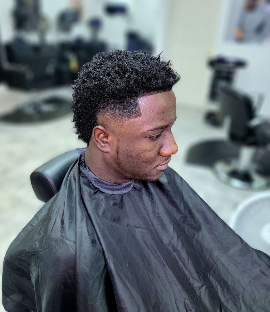 Melanie Dominican Hair Salon Logo