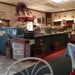 Shiloh Resort & Mama Doe's Restaurant - The front counter