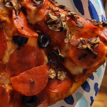 Abby's Legendary Pizza - Pepperoni, black olives, and mushrooms. So good. - Pizza Near Me - Newport, Oregon