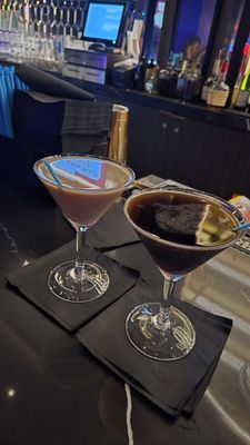 Nola's Bar & Lounge by null