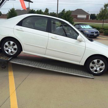 Ace Connect Auto Shipping - Unloading The Vehicle - Vehicle Shipping Near Me