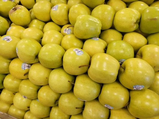 La Bonita Supermarkets by null