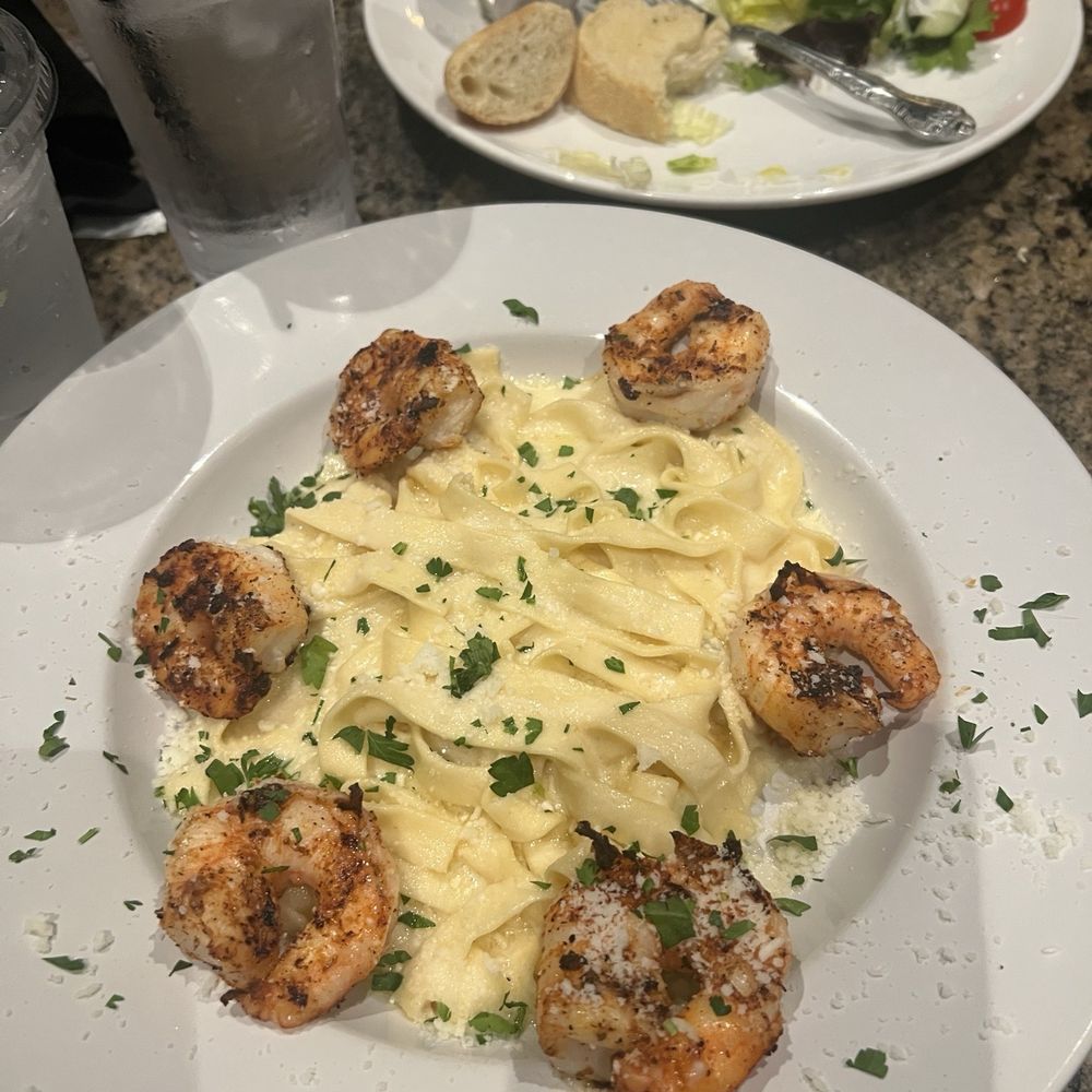 Trattoria Di Bernardone - Feduccini Alfredo with shrimp - Italian Near Me - Saint Johns, Florida
