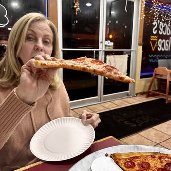 Jace’s Place - Thin & crispy - Pizza Near Me - Margate City, New Jersey